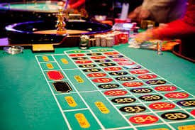 Người dùng Việt Nam đang xem live casino dagacam trên điện thoại di động